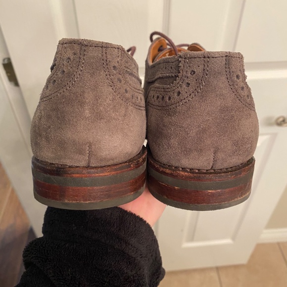 SOLD Allen Edmonds Handcrafted Feather Welt Suede Oxford Shoes - Picture 5 of 8